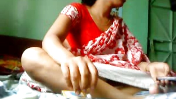 அற்புதமான பொன்னிற வேசி ஆஷ்லே லாங் தனது காதலியுடன் ஒரு பையனைப் புணர்ந்தாள்